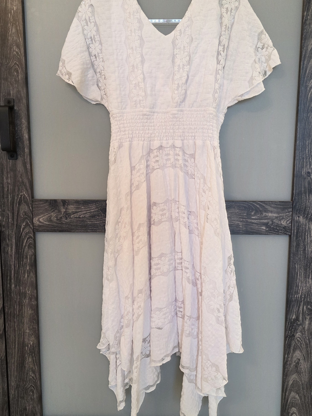 Rabbit Rabbit Rabbit Design White Lace Dress, Size 8 - Picture 10 of 12